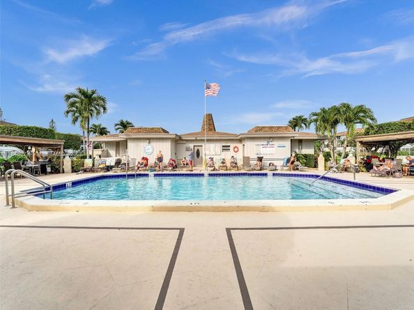 4706 NW 36th St 507, Lauderdale Lakes FL 33319