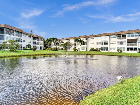 4706 NW 36th St 507, Lauderdale Lakes FL 33319