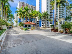 5077 NW 7th St TS7, Miami FL 33126