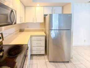 3440 N Pinewalk Dr N 518, Margate FL 33063