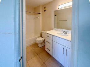 3440 N Pinewalk Dr N 518, Margate FL 33063