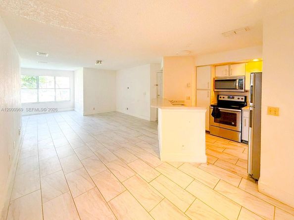 3440 N Pinewalk Dr N 518, Margate FL 33063