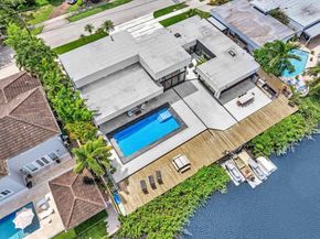 19801 NE 23rd Ave, Miami FL 33180