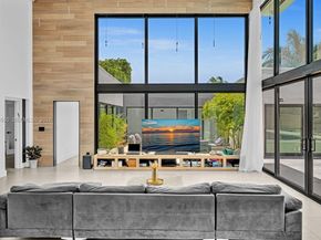 19801 NE 23rd Ave, Miami FL 33180