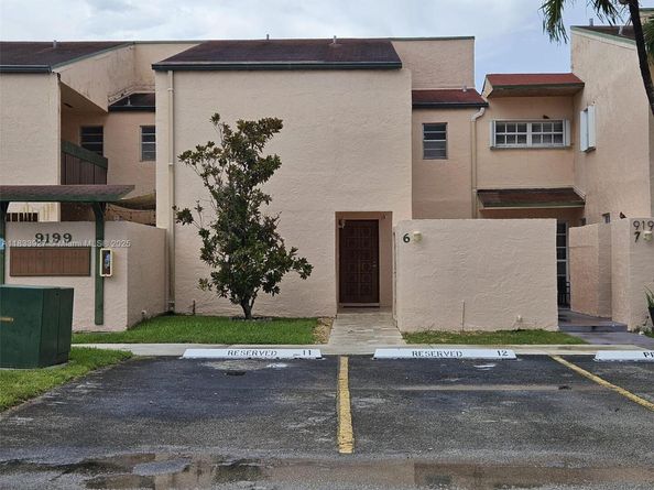 9199 Fontainebleau Blvd 6, Miami FL 33172