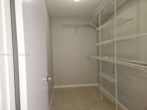 9199 Fontainebleau Blvd 6, Miami FL 33172