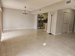9199 Fontainebleau Blvd 6, Miami FL 33172