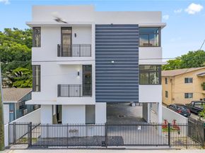526 SW 2nd St 1, Miami FL 33130