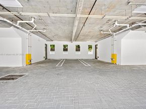 526 SW 2nd St 1, Miami FL 33130