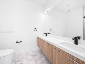 526 SW 2nd St 1, Miami FL 33130