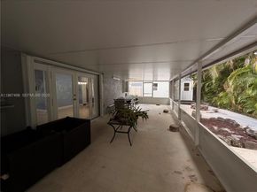 6080 NW 199th St, Hialeah FL 33015