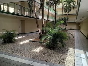 8321 NW 7th St 1307, Miami FL 33126