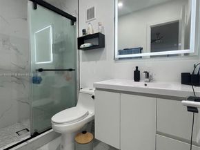 721 NW 105th Terrace 721, Pembroke Pines FL 33026
