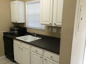 1731 NW 96th Ter 2G, Pembroke Pines FL 33024
