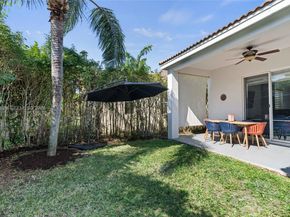 625 Bald Cypress Rd, Weston FL 33327