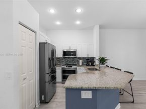 625 Bald Cypress Rd, Weston FL 33327