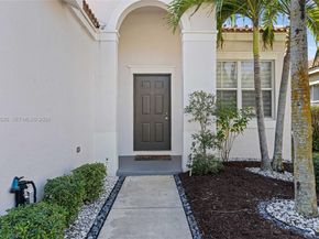 625 Bald Cypress Rd, Weston FL 33327