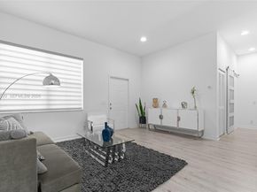 625 Bald Cypress Rd, Weston FL 33327