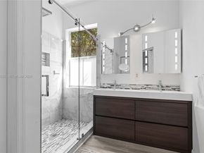 625 Bald Cypress Rd, Weston FL 33327