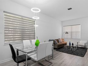 625 Bald Cypress Rd, Weston FL 33327