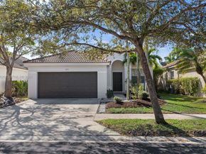 625 Bald Cypress Rd, Weston FL 33327
