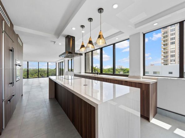 700 Coral Way 5, Coral Gables FL 33134