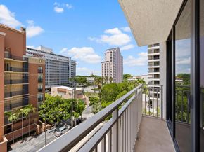 700 Coral Way 5, Coral Gables FL 33134