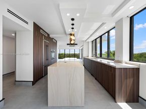 700 Coral Way 5, Coral Gables FL 33134