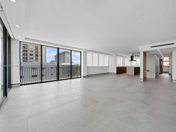 700 Coral Way 5, Coral Gables FL 33134