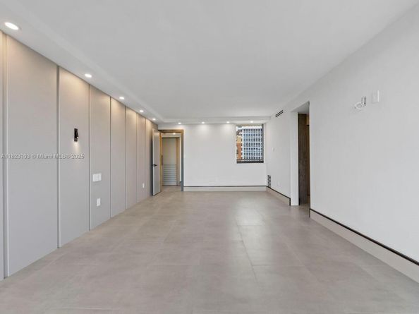700 Coral Way 5, Coral Gables FL 33134