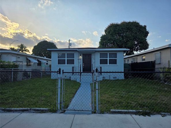 4310 E 9th Ln, Hialeah FL 33013