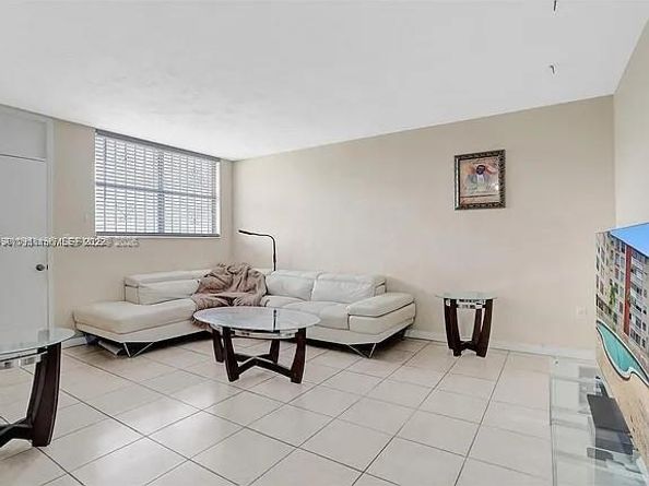 1475 NE 125th Ter 604B, North Miami FL 33161