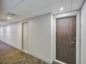 300 Bayview Dr 906, Sunny Isles Beach FL 33160