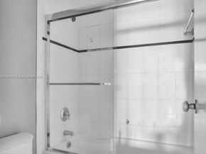 300 Bayview Dr 906, Sunny Isles Beach FL 33160