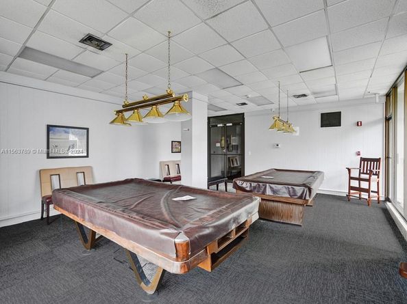 300 Bayview Dr 906, Sunny Isles Beach FL 33160