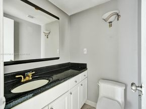 300 Bayview Dr 906, Sunny Isles Beach FL 33160