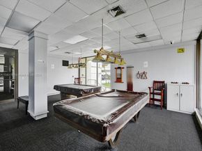 300 Bayview Dr 906, Sunny Isles Beach FL 33160