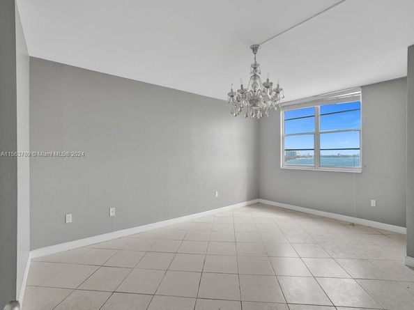 300 Bayview Dr 906, Sunny Isles Beach FL 33160
