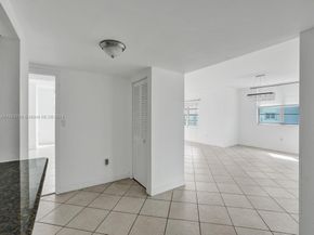 300 Bayview Dr 906, Sunny Isles Beach FL 33160