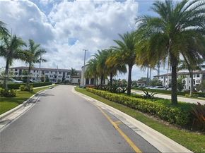 15650 SW 136th St 110, Miami FL 33196