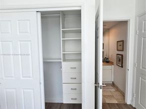 3370 Hidden Bay Dr 1002, Aventura FL 33180