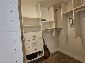 3370 Hidden Bay Dr 1002, Aventura FL 33180