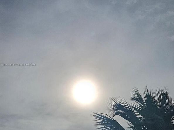 3370 Hidden Bay Dr 1002, Aventura FL 33180