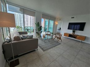 3370 Hidden Bay Dr 1002, Aventura FL 33180