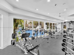 3370 Hidden Bay Dr 1002, Aventura FL 33180