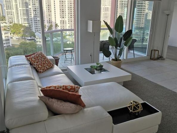 3370 Hidden Bay Dr 1002, Aventura FL 33180