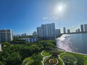 3370 Hidden Bay Dr 1002, Aventura FL 33180