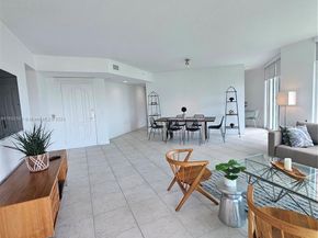 3370 Hidden Bay Dr 1002, Aventura FL 33180