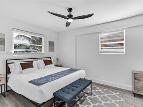 7471 Hope St, Hollywood FL 33024