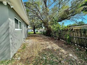 1894 NW 53rd ST, Miami FL 33142